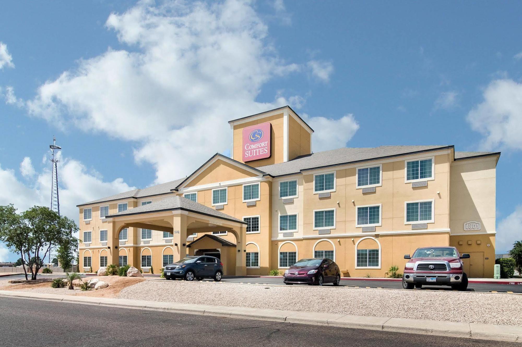 Comfort Suites Odessa Exterior photo