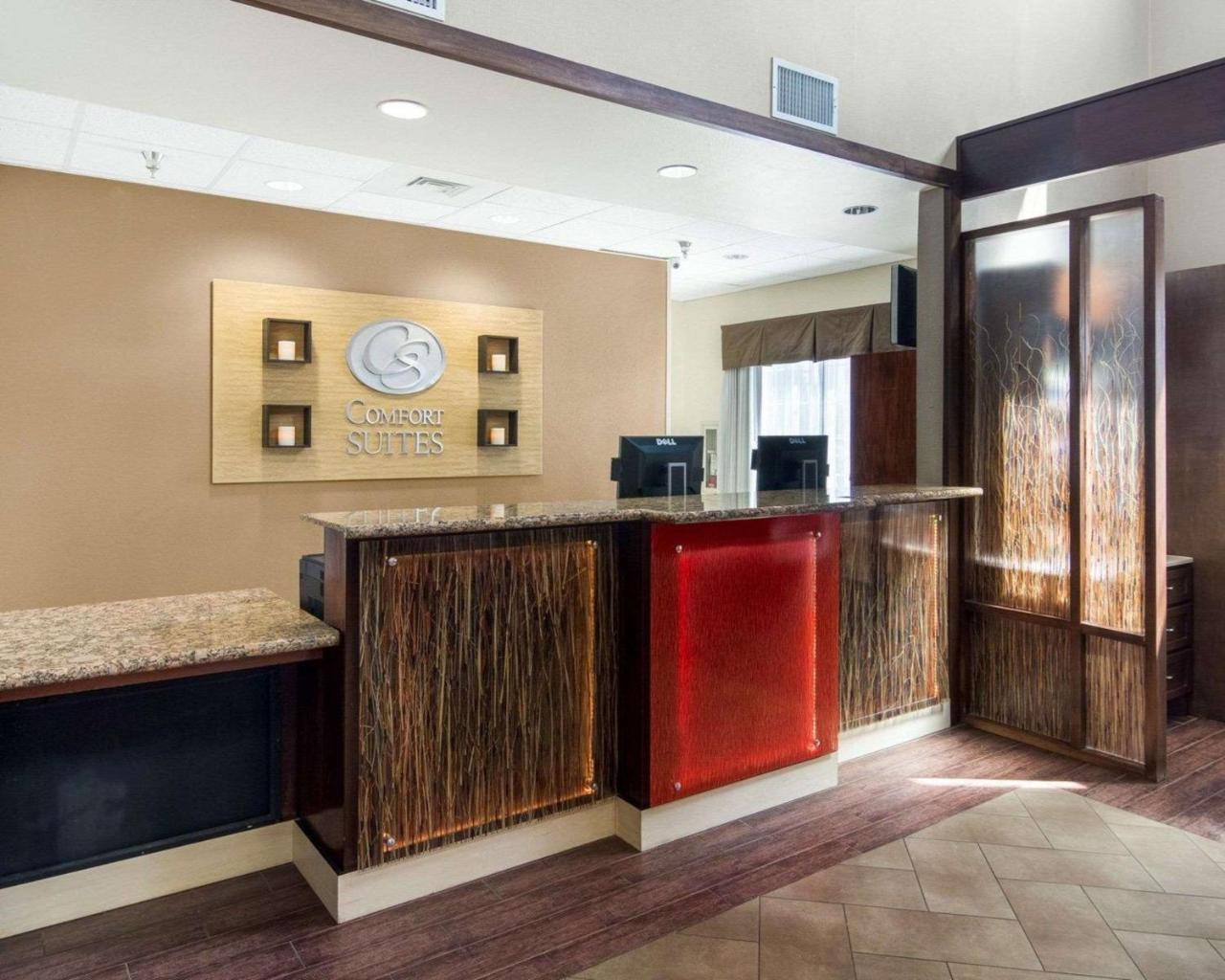 Comfort Suites Odessa Exterior photo